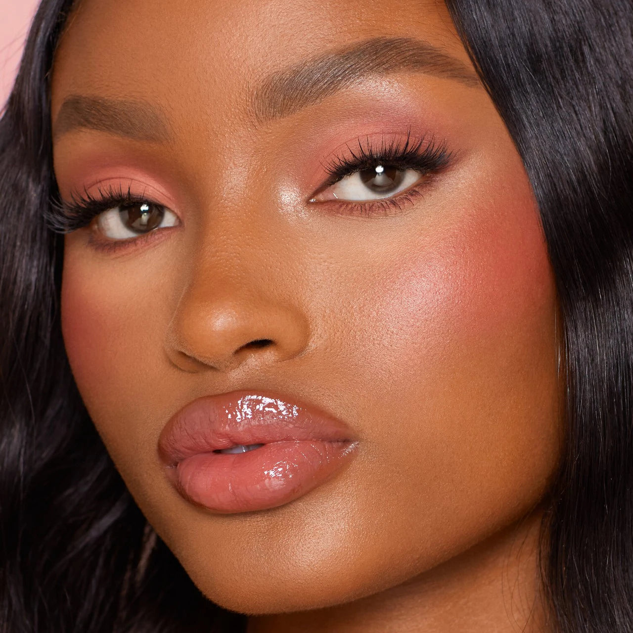 CHARLOTTE TILBURY Matte Beauty Blush Wand *PRE ORDER*