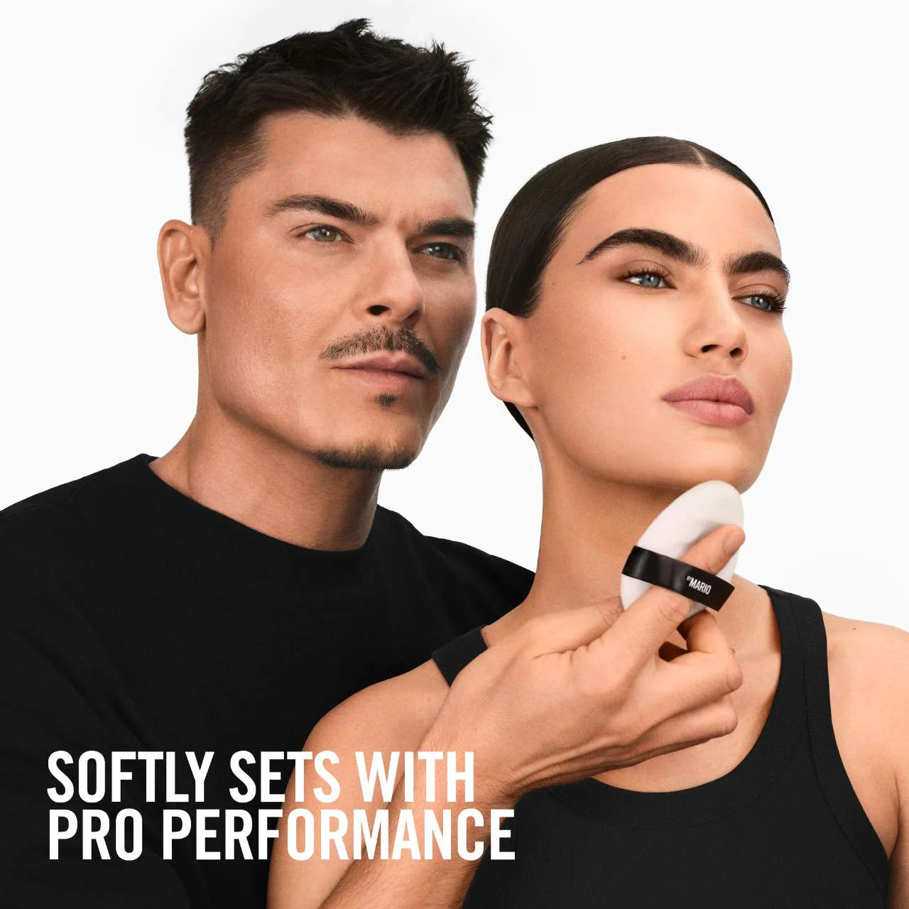 MAKEUP BY MARIO SurrealSkin® Talc-Free Soft Blur Setting Powder