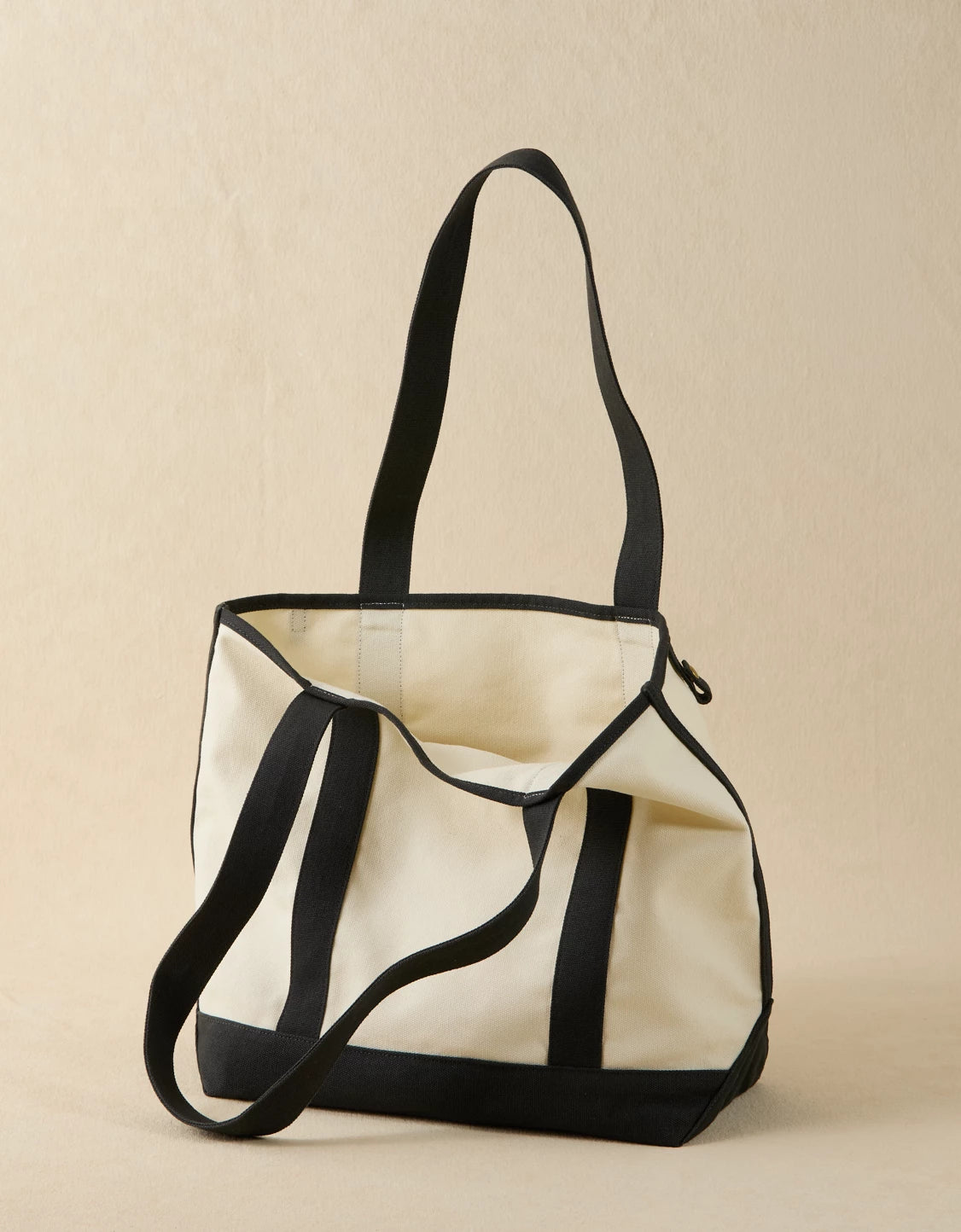 AMERICAN EAGLE AE Off-Duty Halloween Tote Bag