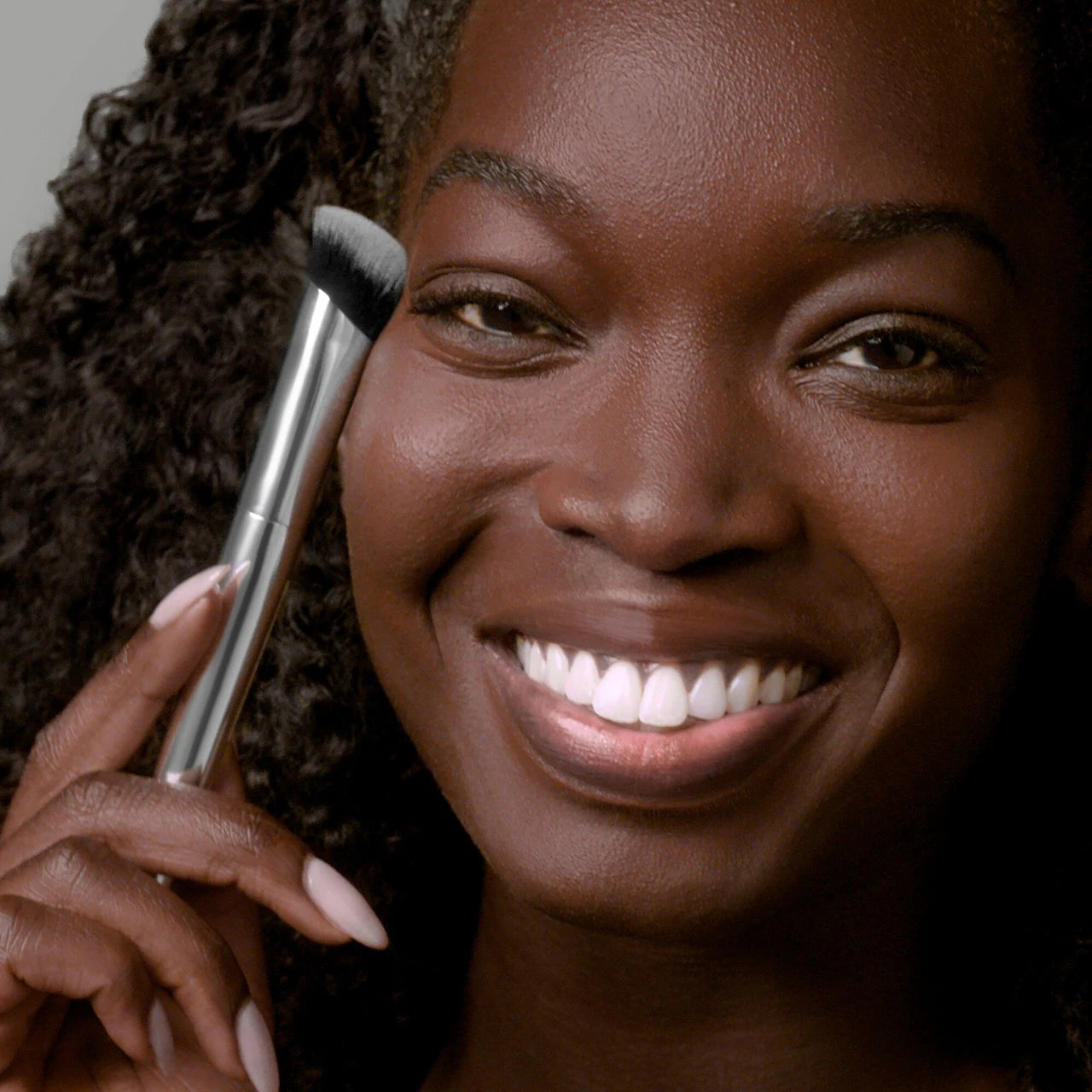 HAUS LABS Cruelty-Free Concealer Brush *PRE ORDER*