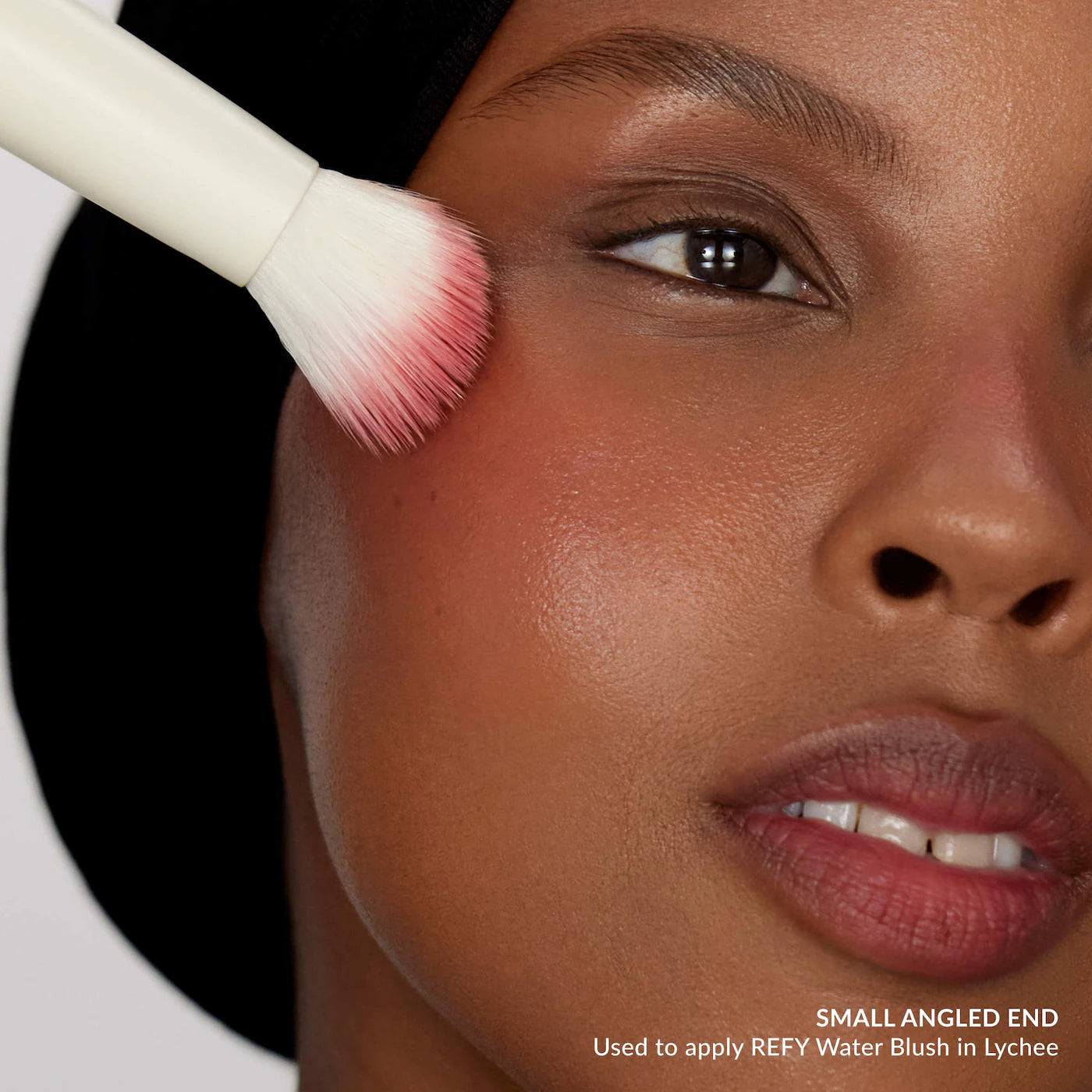 REFY Duo Brush 2.0 for Liquid Blush and Bronzer *PRE ORDER*