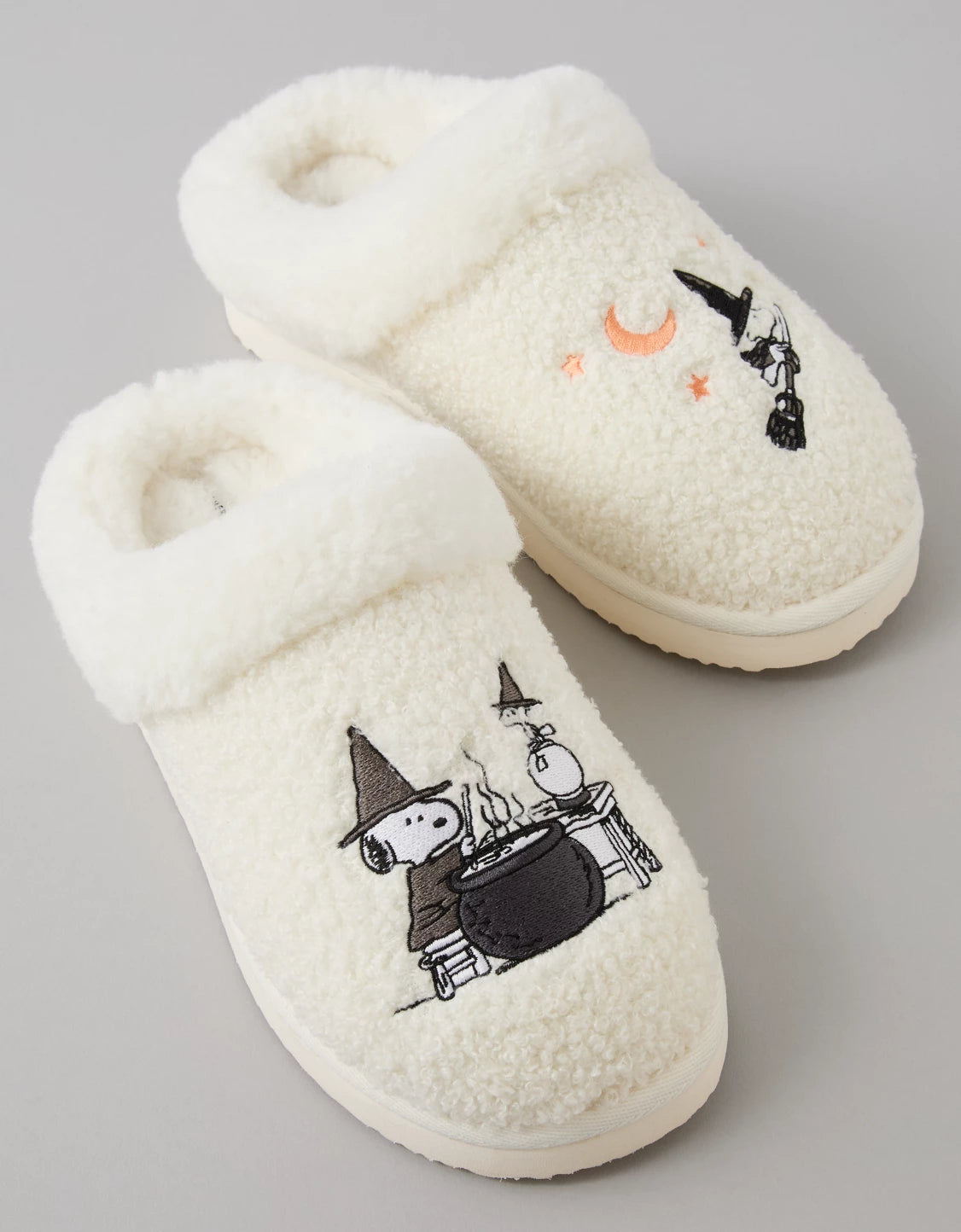 AMERICAN EAGLE AE Snoopy Potions Scuff Slipper