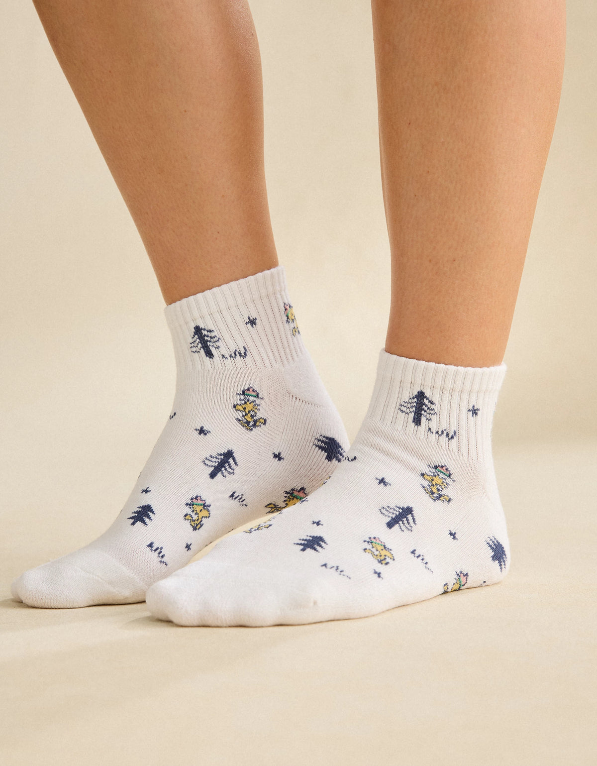 AMERICAN EAGLE AE Snoopy Graphic Shortie Crew Socks 2-Pack *PRE ORDER*