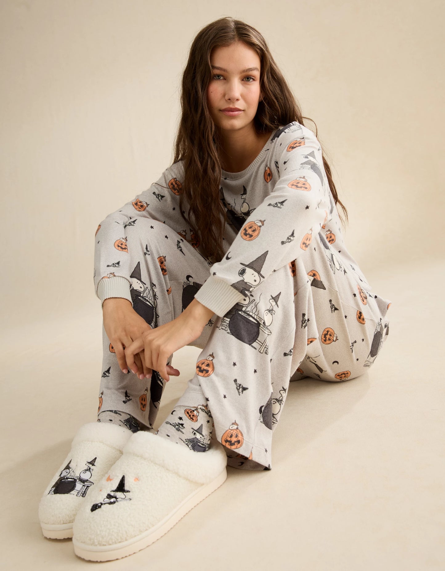AMERICAN EAGLE AE Luxe Plush Snoopy Long Sleeve + Pant PJ Set *PRE ORDER*