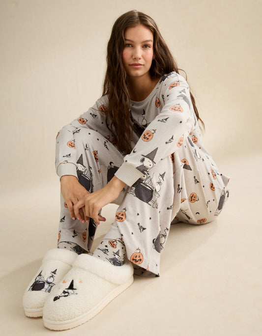 AMERICAN EAGLE AE Luxe Plush Snoopy Long Sleeve + Pant PJ Set *PRE ORDER*