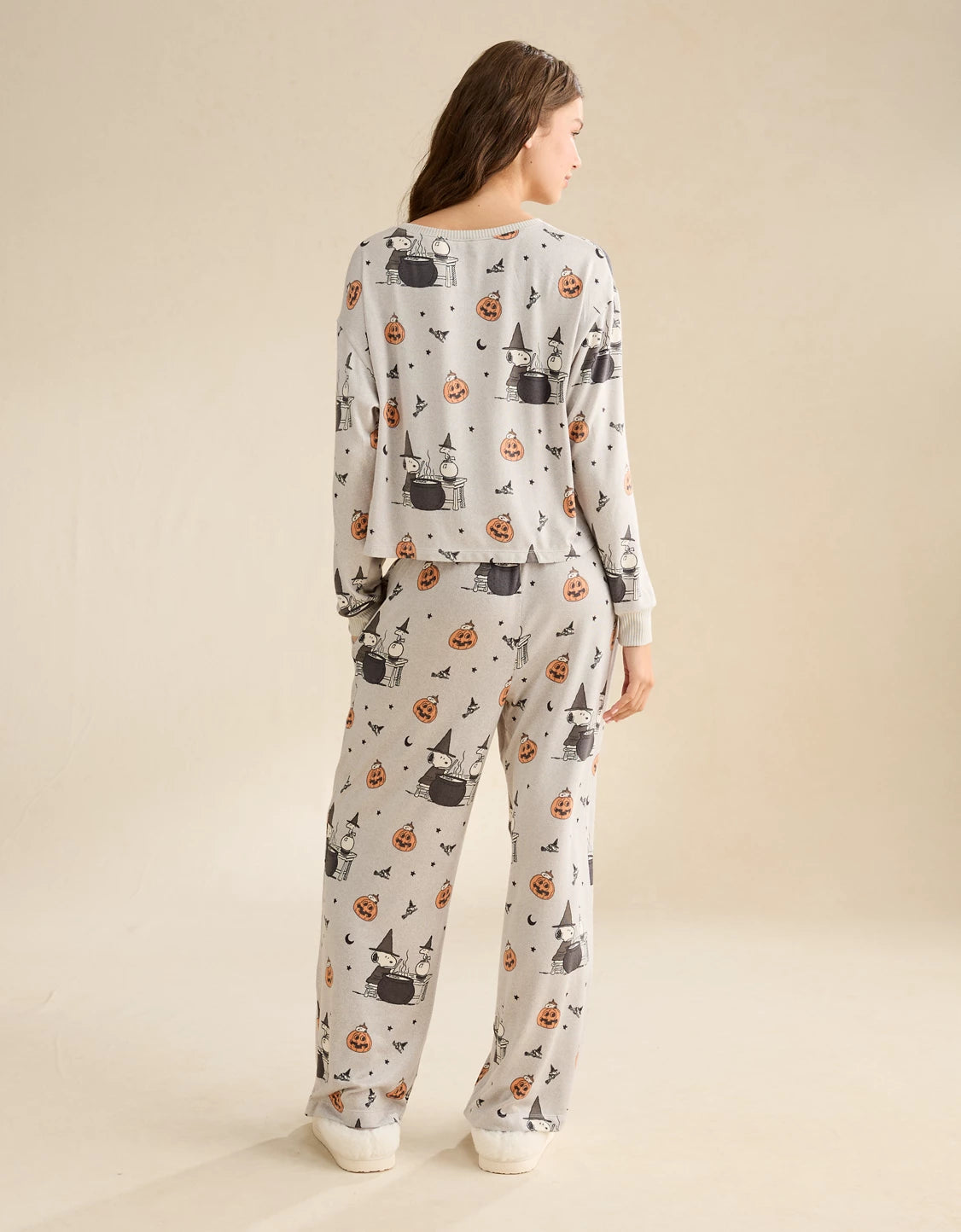 AMERICAN EAGLE AE Luxe Plush Snoopy Long Sleeve + Pant PJ Set *PRE ORDER*