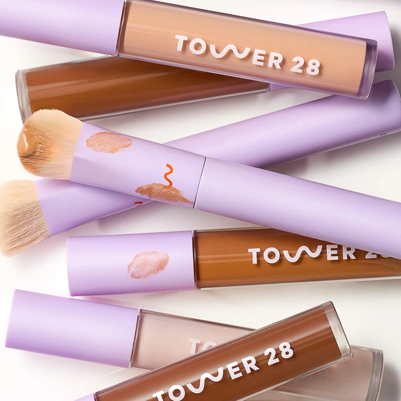 TOWER 28 Baby Blender Brush For Concealer *PRE ORDER*