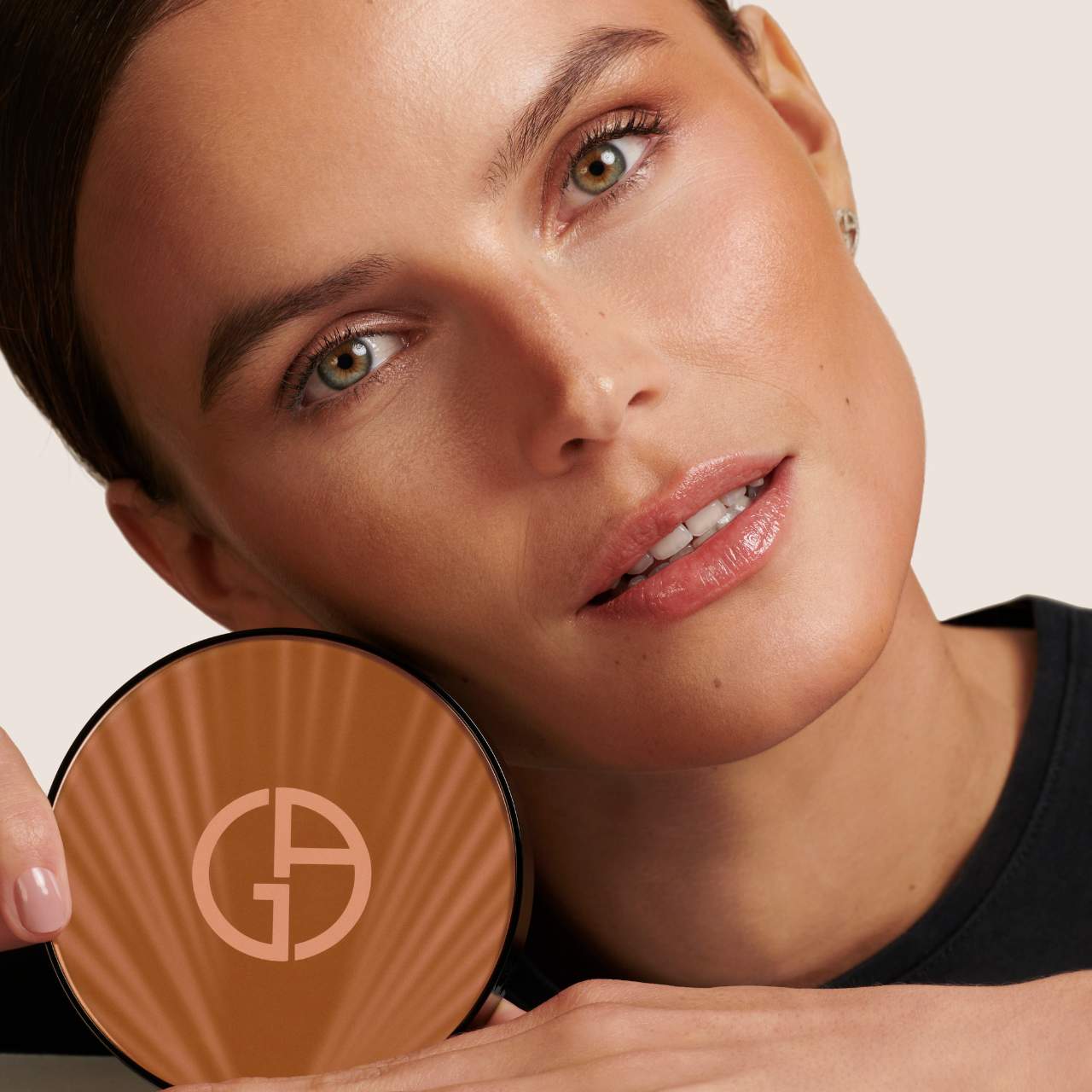 ARMANI BEAUTY Luminous Silk Creamy Bronzing Powder *PRE ORDER*