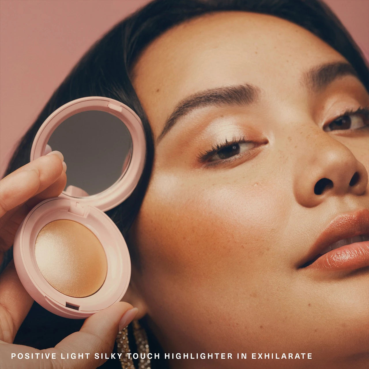 RARE BEAUTY Positive Light Silky Touch Highlighter