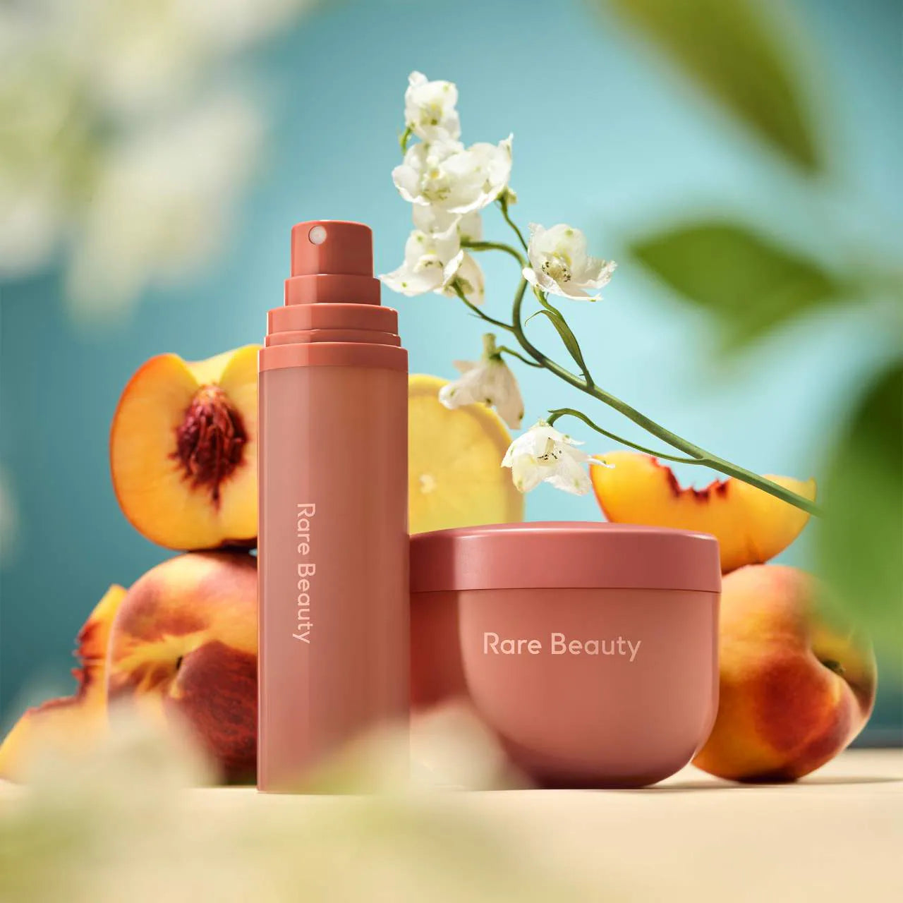 RARE BEAUTY Find Comfort: Awaken Confidence Body & Hair Fragrance Mist with Niacinamide
